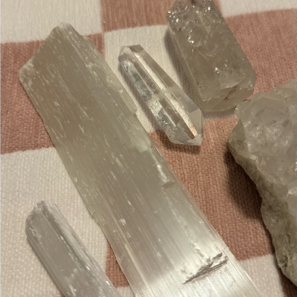 Chic White Crystal Decor Set - Picture 2 of 4